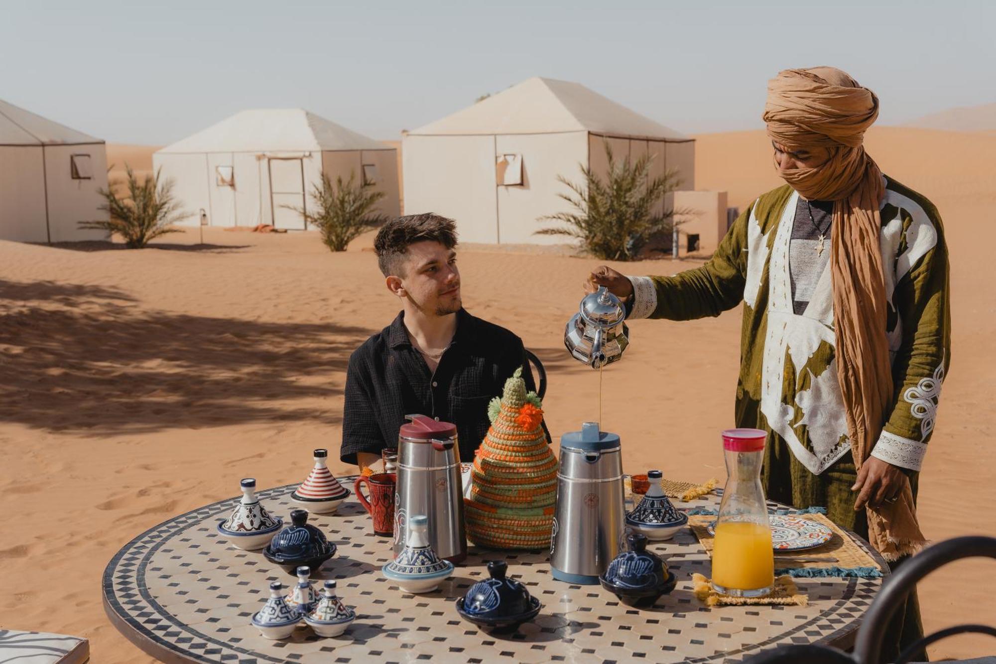 Hotel Royal Luxury Camp Merzouga Exterior foto